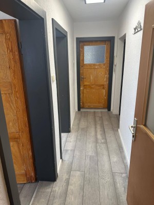 3-Zimmerwohnung neu renoviert