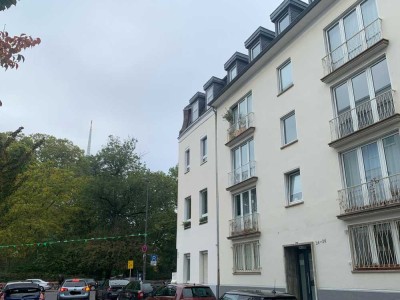 Privatverkauf: Kernsanierte 3-Zimmer-ETW mit Balkon nahe Stadtgarten & Belgisches Viertel