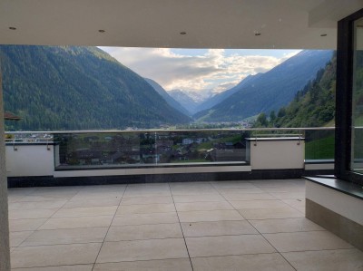 Hochwertige Neubauwohnung mit traumhafter Aussicht über Neustift