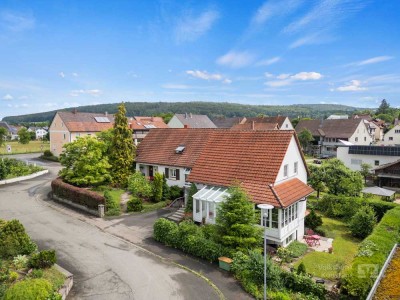 Eine Heimat für die ganze Familie - Einfamilienhaus mit angebauter Doppelhaushälfte und ELW