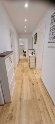 1 Zimmer komplett möbliert in Wohngemeinschaft frei ab 05.09.2025 (room in shared apartment)