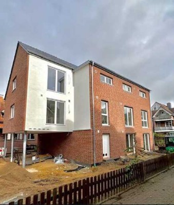 exklusiver Neubau - großzügige helle 2 Zimmer Wohnung mit EBK u. Balkon