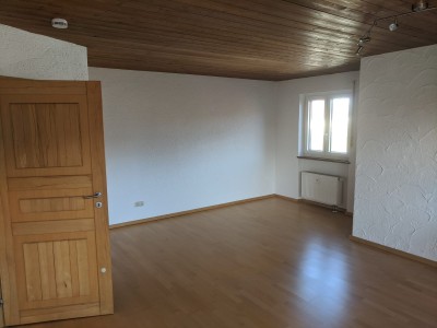 Großzügige und helle 90m2 Wohnung in Landshut, Auloh 