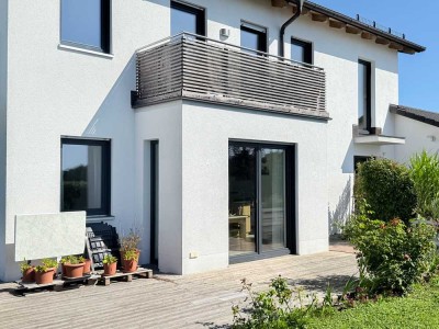 Traumhaftes Wohnen mit unverbaubarer Fernsicht – Ein- oder Zweifamilienhaus