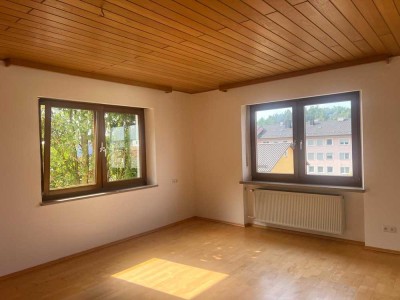 Ansprechende 4-Zimmer-Wohnung in Schwandorf