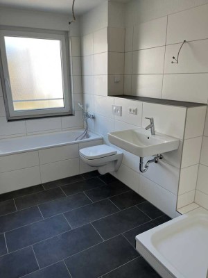 ERSTBEZUG: Freundliches 5-Zimmer-Reihenhaus mit Dachterrasse in Achern