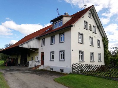 Wohnung in ehemaligen Bauernhaus mit sehr großem Garten zwischen Bad Saulgau und RV, Nähe Badesee