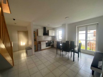 Helle 3,5-Zimmer-Wohnung mit Balkon in Vogtareuth