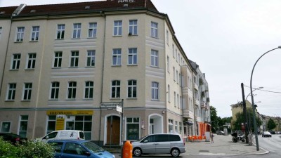 Altbau,  Weißer See, Park .... ach ja zentral BESICHTIGUNG NUR NACH VEREINBARUNG AM Sonntag 21.9.