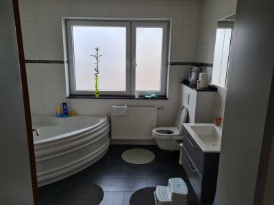 Furnished / Möblierte   Doppelhaushälfte mit EBK in Gangelt, Selfkant
