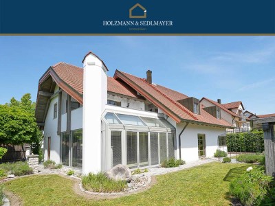 Vorstadtvilla für besondere Ansprüche: Freistehendes Architektenhaus in Manching