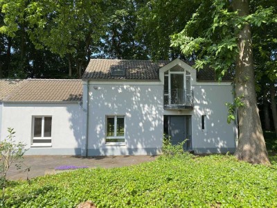 Freistehendes Einfamilienhaus in Parklage in Laurensberg
