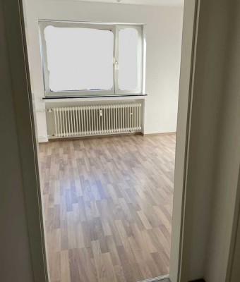 Ronsdorfer Straße **, 42119 Wuppertal