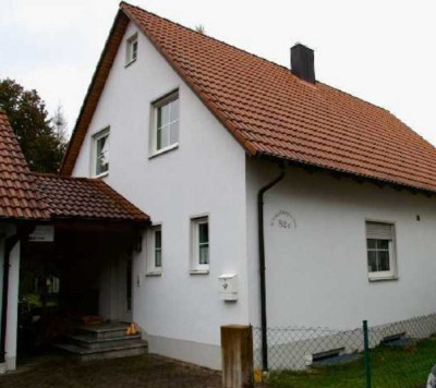 Sonniges Einfamilienhaus mit Doppelgarage I Massiv I Baujahr 2000