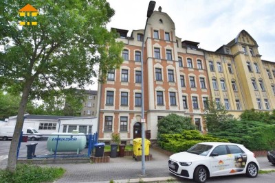 *Gemütliche Dachgeschoss-Wohnung - inklusive Einbauküche in UNI-Nähe*