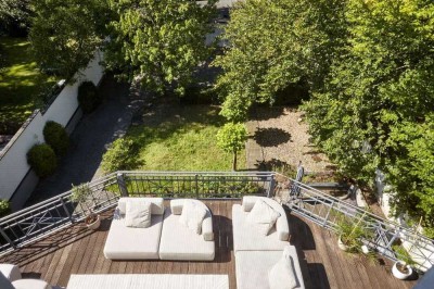 Rooftop-Wohnen am Aaper Wald: vermietete 5-Raum-Maisonette im DG. Kamin. 2 Terrassen. Doppelgarage.