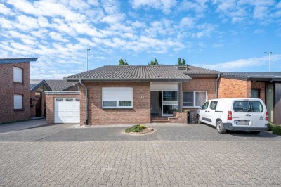Helle 2-Zimmer-Wohnung mit Balkon in ruhigem Zweifamilienhaus – großzügig, charmant, bezugsfrei.