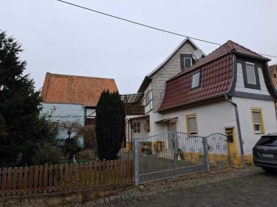 Trebra, 1-2 Familienhaus + 4ha Land