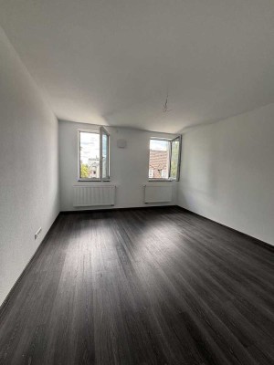 Moderne 3-Zimmer-Wohnung in bester Citylage & Balkon
