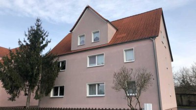 Kleine Familienwohnung mit Garten!