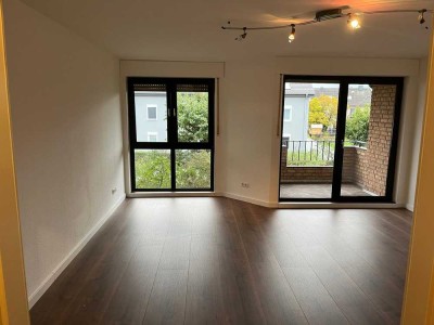 1-Zimmer Wohnung mit Balkon in Langenfeld (Rheinland)