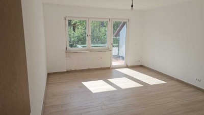 ***N*E*U*** 2-Zimmer-Wohnung mit BLK zu vermieten!