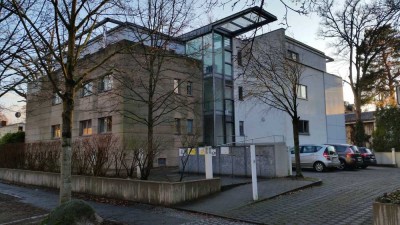 Stilvolle 2-Raum-Terrassenwohnung mit gehobener Innenausstattung mit Einbauküche in Berlin Köpenick