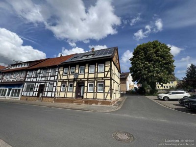 Fachwerk trifft Kapitalanlage - Zweifamilienhaus in Uslar