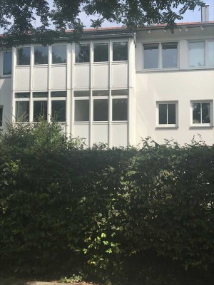 Charmante 2-Zimmer Wohnung mit Loggia in Regensburg von privat, provisionsfrei