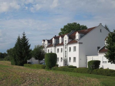 Ideal für Singles oder Paare: 2-ZKB Gartenwohnung in Friedberg-West