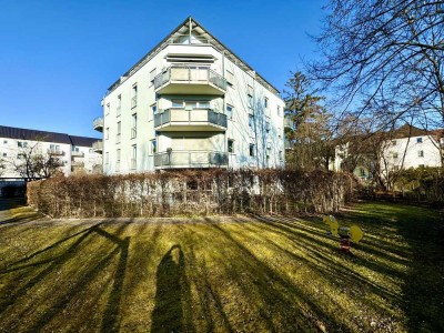 GUT GESCHNITTENE UND HELLE 2 ZIMMER-WOHNUNG IN RUHIGER WOHNLAGE AM LECH IN DER NÄHE DES KUHSEE