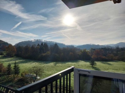 MANNELLA *Natur Pur - Lichtdurchflutet mit großartigem Ausblick* 4-Zimmer-Wohnung in ländlicher Lage