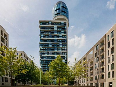 Exklusive 2-Zimmer-Wohnung im Henninger Turm mit Wintergarten, Balkon & Möblierung