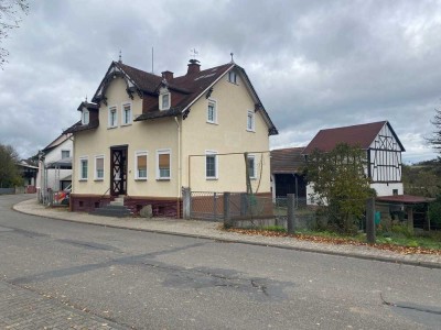 ***Hofreite*** 2 Familienhaus mit Hof und Nebengebäude***