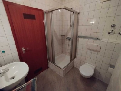 Geräumige, gepflegte 1-Zimmer-Küche-Bad-Wohnung zur Miete in Bad Dürkheim