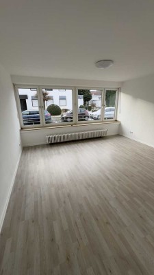 Renovierte 2-Zimmer-Wohnung  zu vermieten!