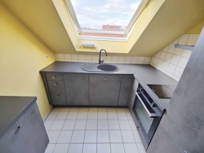 2,5-Zimmer-Dachgeschosswohnung mit Einbauküche in Pleidelsheim