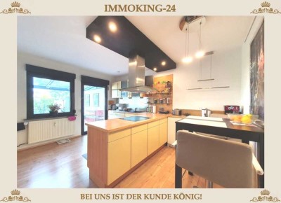 ++ HOCHWERTIGES DREIFAMILIENHAUS + SELBSTNUTZUNG ODER KAPITALANLAGE + GARTEN IN GUTER LAGE!! ++