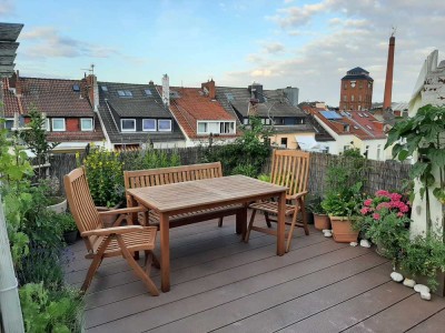 Charmante 4-Zimmer-Maisonette-Wohnung, 120 m², helle Räume, große Dachterrasse, EBK