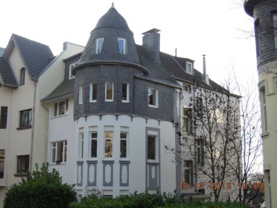 Helle 3 Zi, Kü,D,Bad,WC inkl. Einbauküche mit SW-Balkon und Blick über Aachen