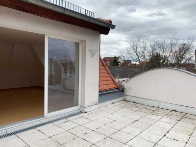 Exklusive 3-Zimmerwohnung in Stadtvilla mit Dachterrasse