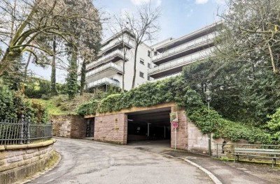 Direkt hinter Kurhaus Exklusive 2,5 Zimmer Wohnung mit Tiefgarage und Garten in Baden-Baden