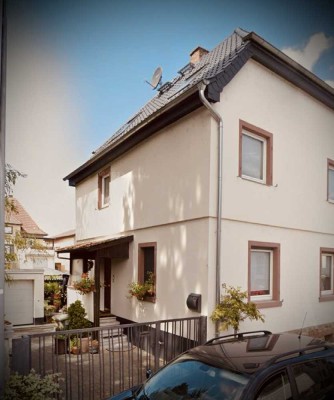 Charmantes freistehendes Einfamilienhaus mit Garage zentral in Lorsch gelegen