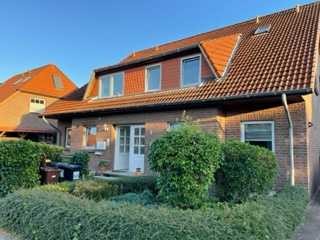 Großzügige 3-Zimmerwohnung im gepflegten 4-Familienhaus