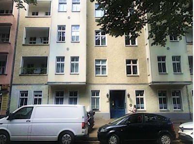 Charmantes Studio mit Potenzial im Erdgeschoss eines klassischen Altbaus in Friedrichshain, Berlin
