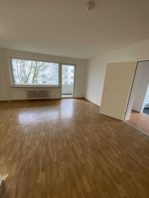 +++ Renovierte 2-Raumwohnung mit Balkon +++