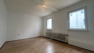 Zentral in Biblis: Helles Einfamilienhaus mit Garten und Garage
