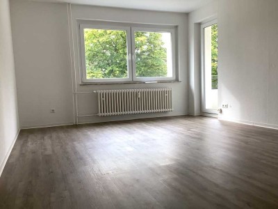 Willkommen zu Hause! 3-Zimmer Wohnung mit Balkon mit Blick ins Grüne
