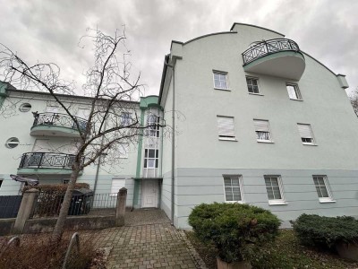 Die Gelegenheit! neuwertige 2-Zimmer-Wohnung mit TG Stellplatz