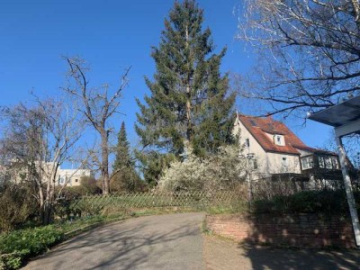 Renoviertes Einfamilienhaus mit großem Garten in ruhiger sonniger Lage für Familien